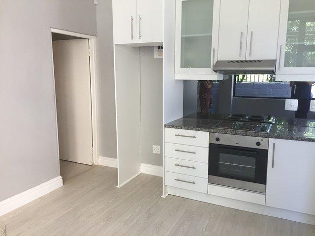 1 Bedroom Property for Sale in Kenilworth Western Cape